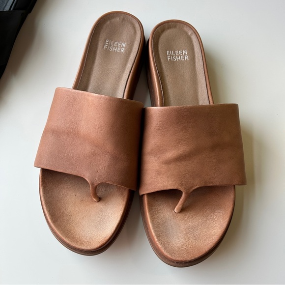 Eileen Fisher tumbled leather sandals size 9 black tan slip on - Picture 3 of 11